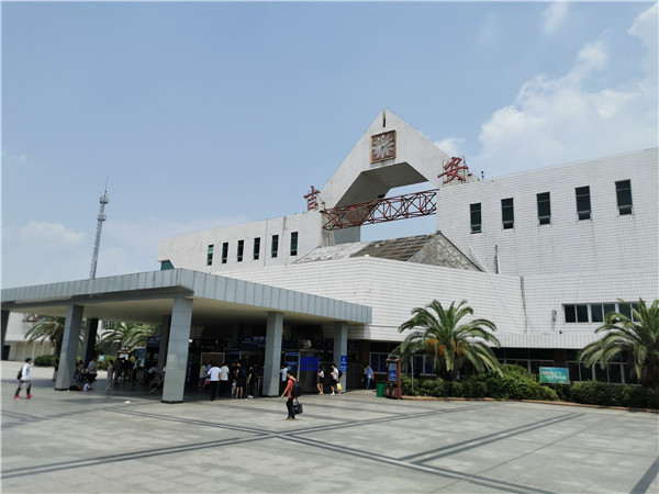 东莞到吉安物流公司_东莞到吉安货运专线_轿车托运_直达物流时效价格