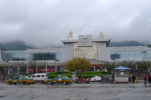 东莞到广安物流公司_东莞到广安货运专线_轿车托运_直达物流时效价格